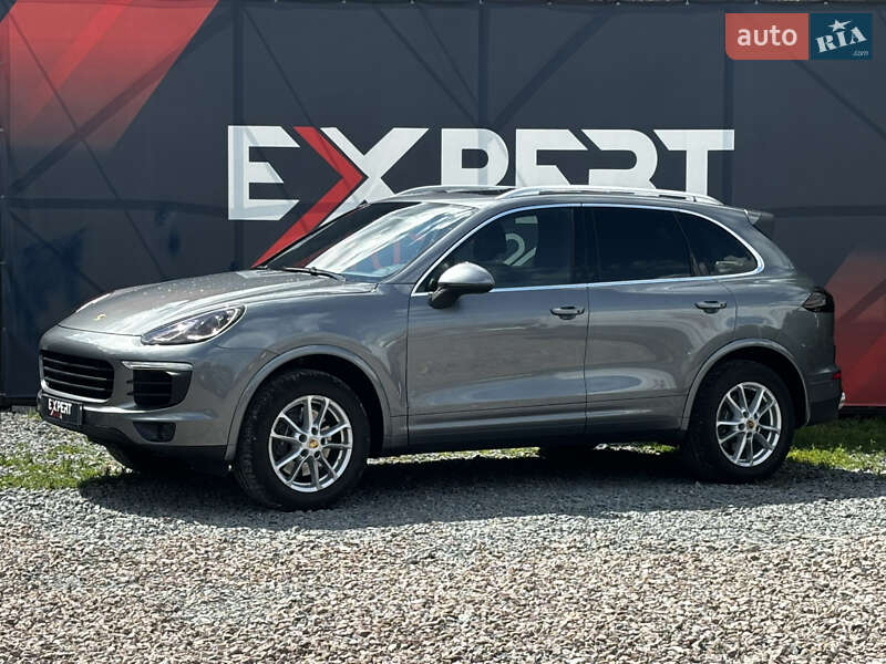 Внедорожник / Кроссовер Porsche Cayenne 2017 в Львове