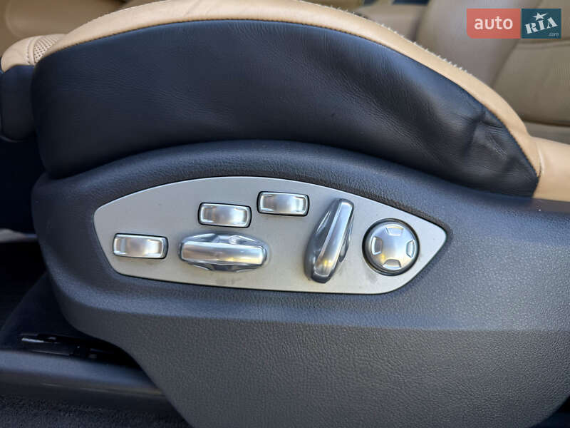 Внедорожник / Кроссовер Porsche Cayenne 2015 в Тернополе