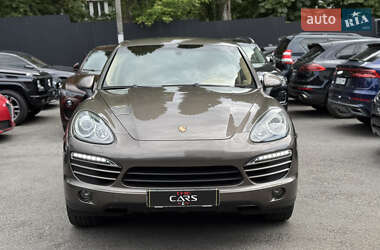 Внедорожник / Кроссовер Porsche Cayenne 2010 в 