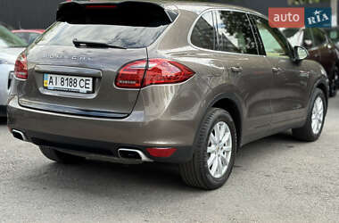 Внедорожник / Кроссовер Porsche Cayenne 2010 в 