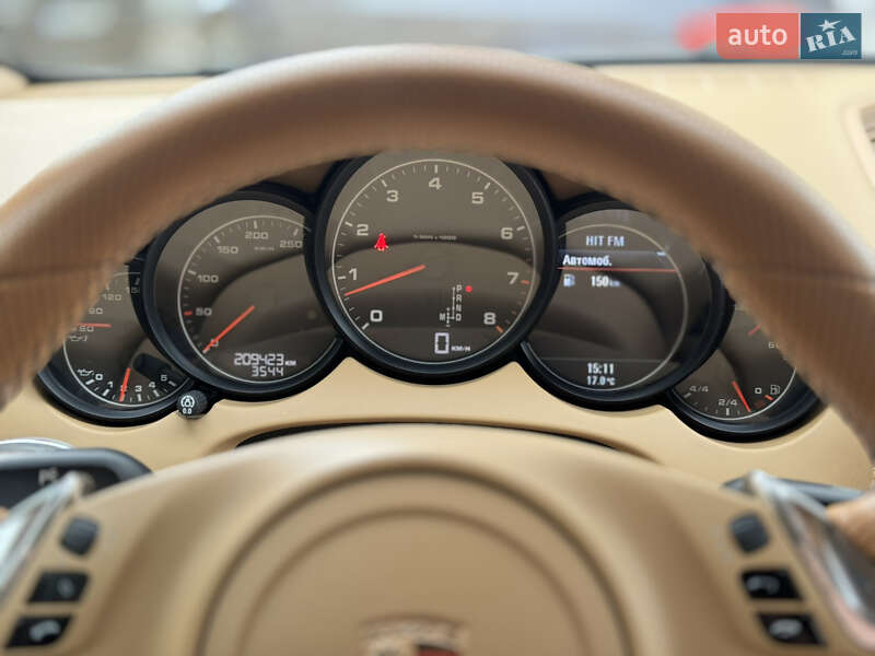 Позашляховик / Кросовер Porsche Cayenne 2010 в Києві