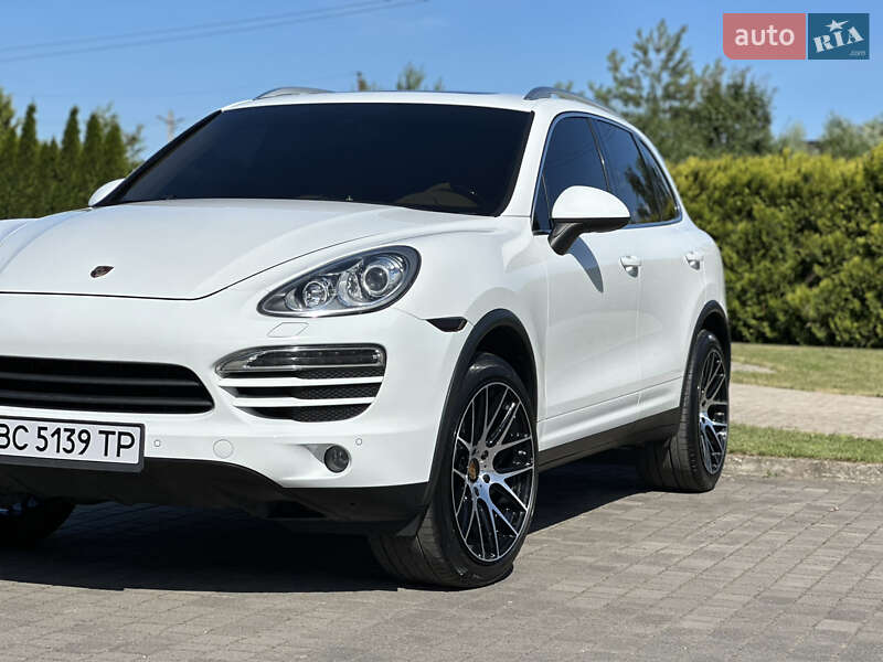 Внедорожник / Кроссовер Porsche Cayenne 2012 в Львове