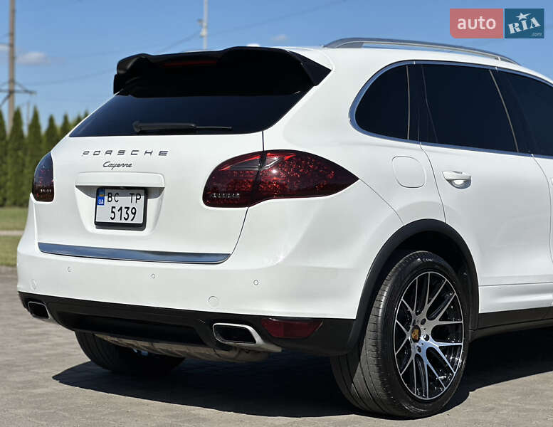 Внедорожник / Кроссовер Porsche Cayenne 2012 в Львове