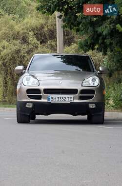 Внедорожник / Кроссовер Porsche Cayenne 2003 в 
