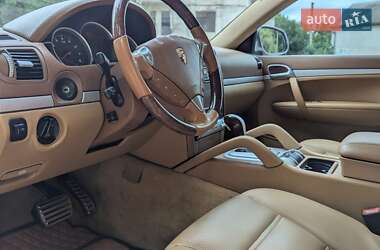 Внедорожник / Кроссовер Porsche Cayenne 2003 в 