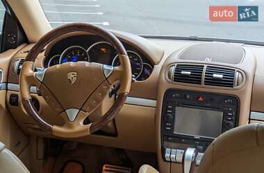 Внедорожник / Кроссовер Porsche Cayenne 2003 в 
