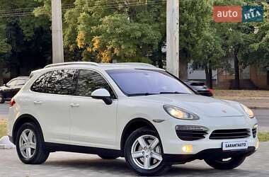 Внедорожник / Кроссовер Porsche Cayenne 2011 в 