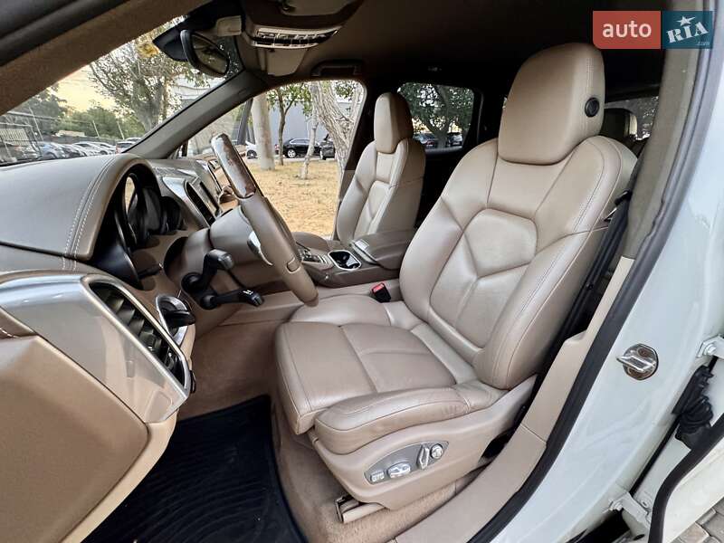 Позашляховик / Кросовер Porsche Cayenne 2011 в Одесі фото 48 Позашляховик / Кросовер Porsche Cayenne 2011 в Одесі