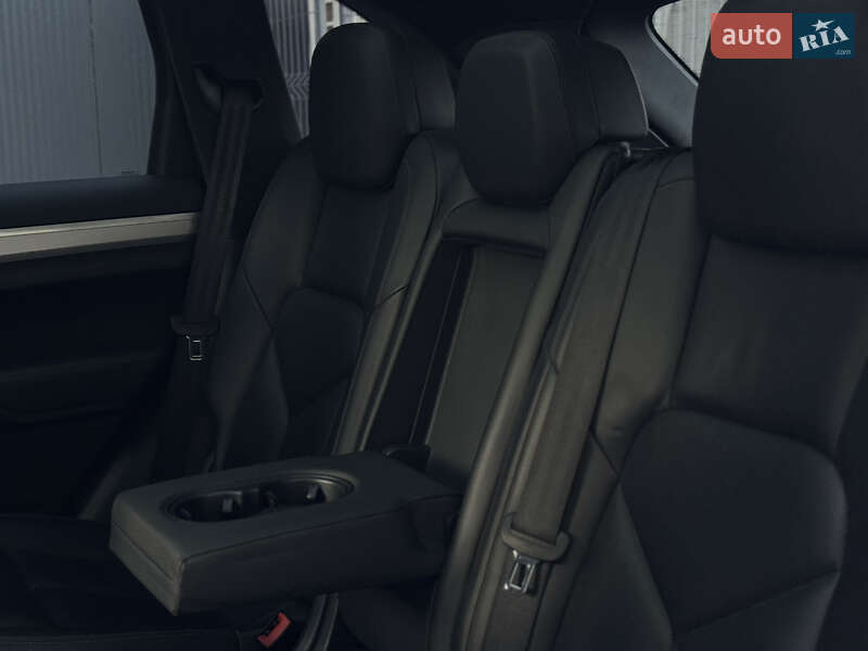 Внедорожник / Кроссовер Porsche Cayenne 2011 в Остроге фото 40 Внедорожник / Кроссовер Porsche Cayenne 2011 в Остроге