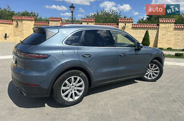 Позашляховик / Кросовер Porsche Cayenne 2018 в 