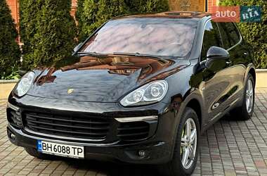 Внедорожник / Кроссовер Porsche Cayenne 2015 в Одессе