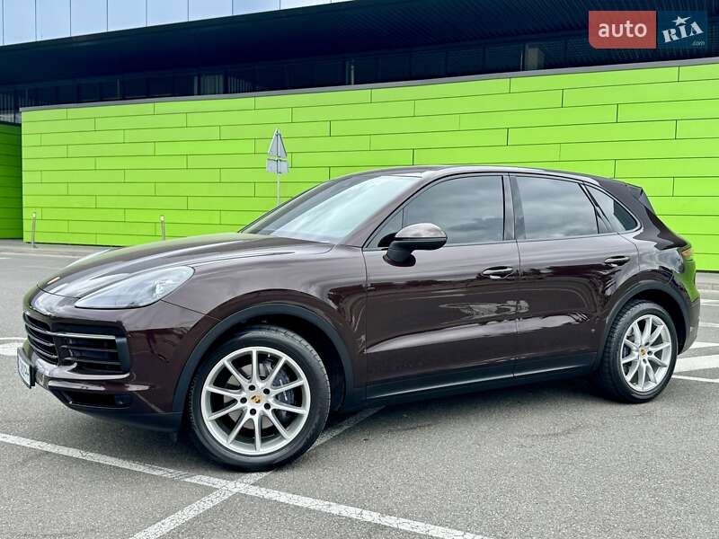 Внедорожник / Кроссовер Porsche Cayenne 2018 в Киеве