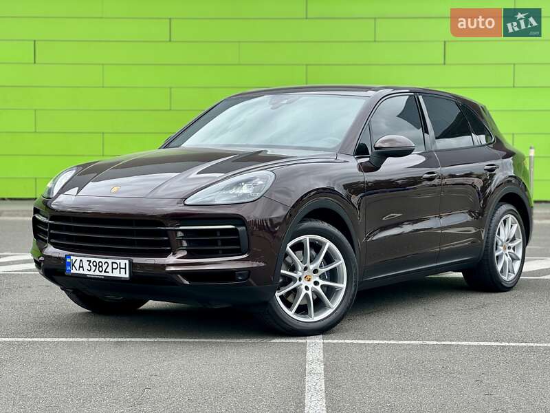Внедорожник / Кроссовер Porsche Cayenne 2018 в Киеве