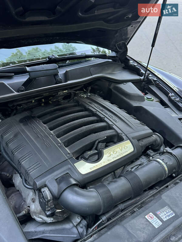 Позашляховик / Кросовер Porsche Cayenne 2011 в Тернополі