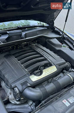 Внедорожник / Кроссовер Porsche Cayenne 2011 в 