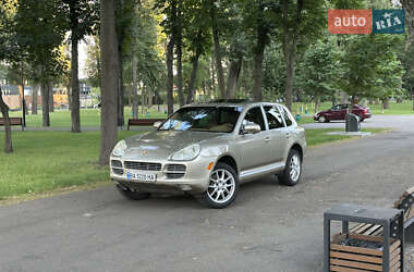 Внедорожник / Кроссовер Porsche Cayenne 2005 в 