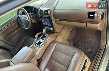 Внедорожник / Кроссовер Porsche Cayenne 2005 в 