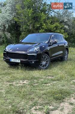 Позашляховик / Кросовер Porsche Cayenne 2016 в Лохвиці