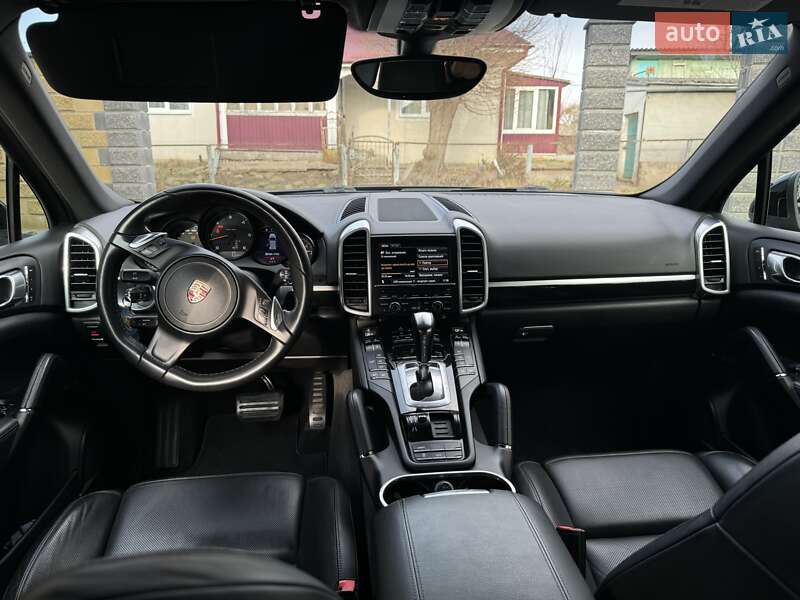 Позашляховик / Кросовер Porsche Cayenne 2012 в Горохові