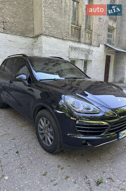 Внедорожник / Кроссовер Porsche Cayenne 2011 в 