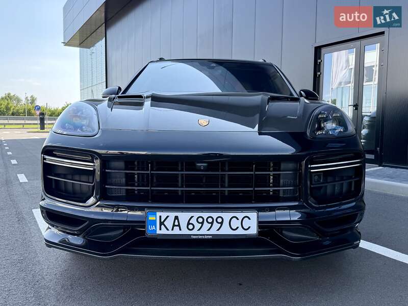 Позашляховик / Кросовер Porsche Cayenne 2018 в Києві