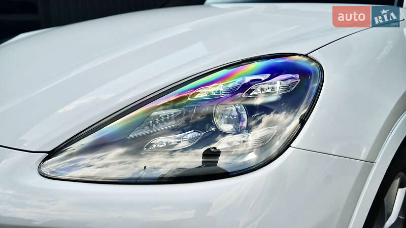 Позашляховик / Кросовер Porsche Cayenne 2020 в Львові