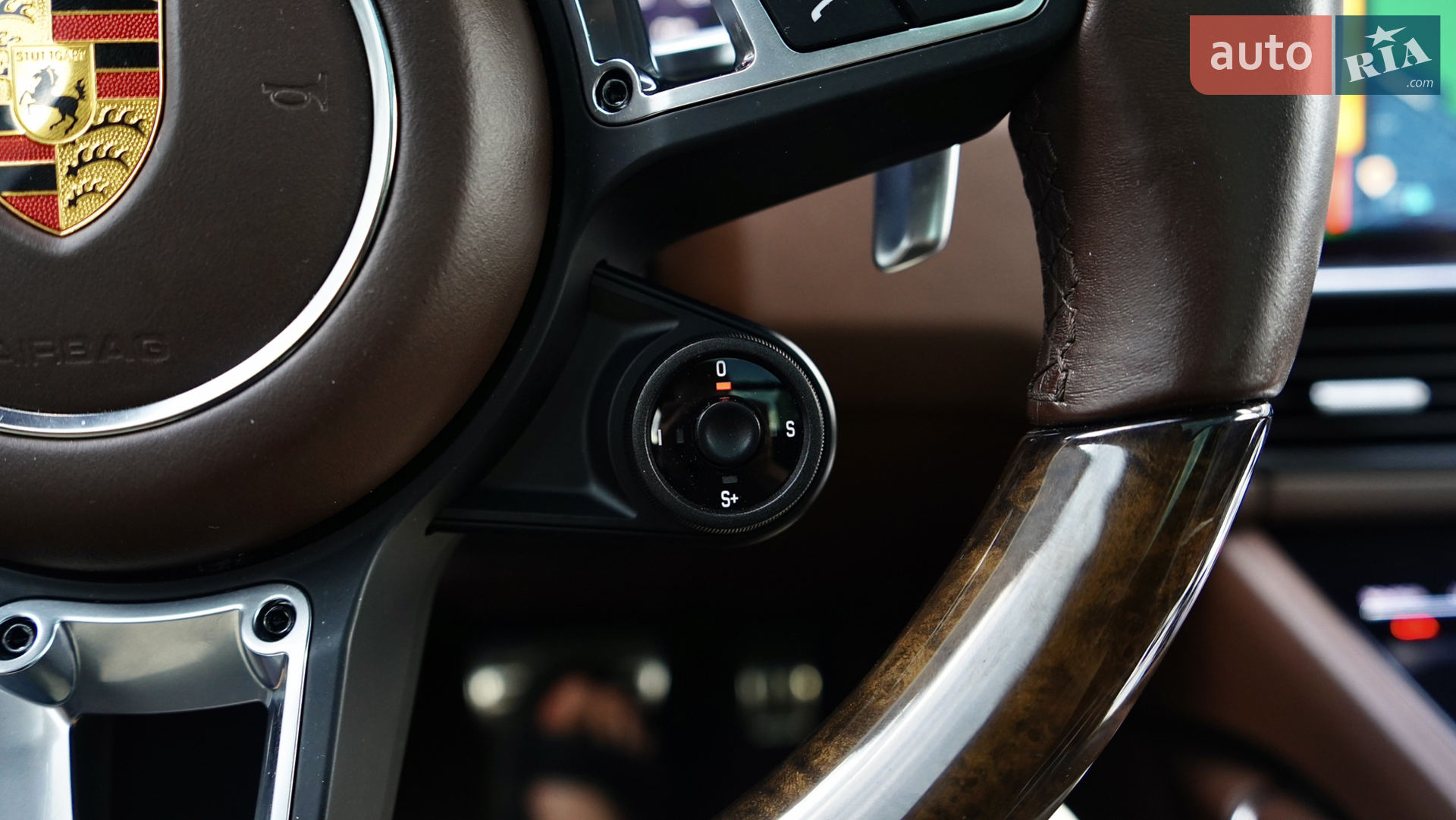 2020 Porsche Cayenne - мініатюра 36