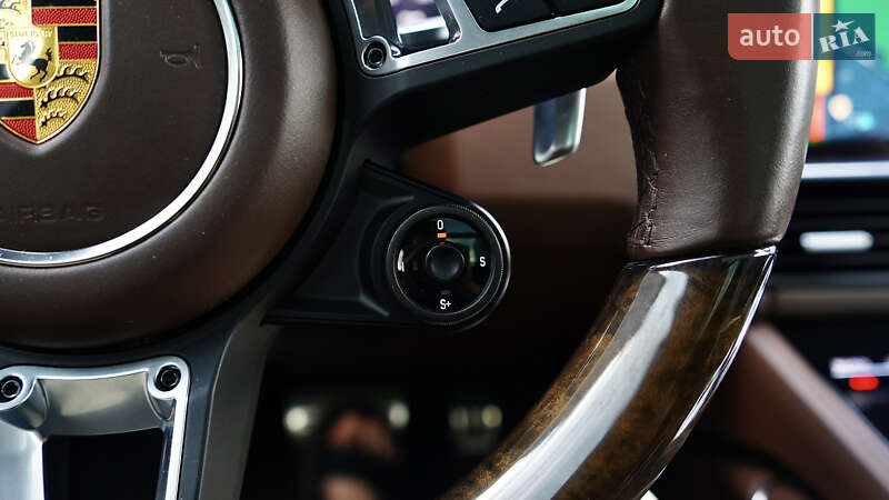 Позашляховик / Кросовер Porsche Cayenne 2020 в Львові