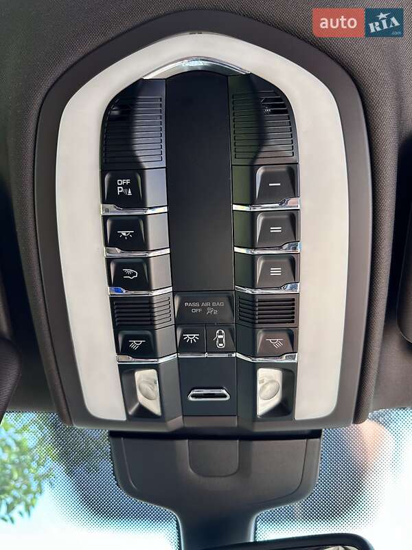 Внедорожник / Кроссовер Porsche Cayenne 2012 в Киеве фото 22 Внедорожник / Кроссовер Porsche Cayenne 2012 в Киеве