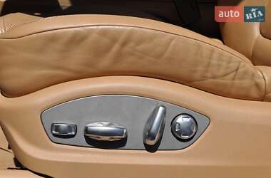 Внедорожник / Кроссовер Porsche Cayenne 2012 в 