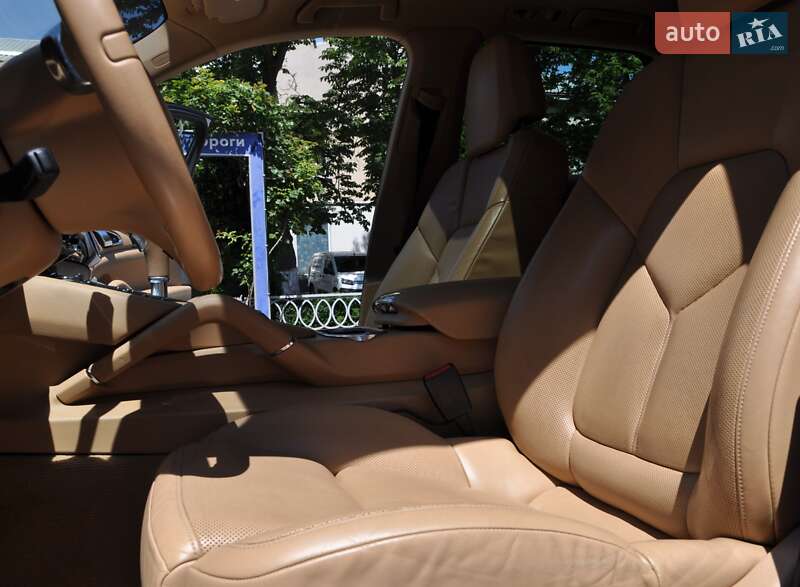 Внедорожник / Кроссовер Porsche Cayenne 2012 в Одессе фото 30 Внедорожник / Кроссовер Porsche Cayenne 2012 в Одессе