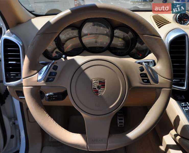 Внедорожник / Кроссовер Porsche Cayenne 2012 в Одессе фото 32 Внедорожник / Кроссовер Porsche Cayenne 2012 в Одессе