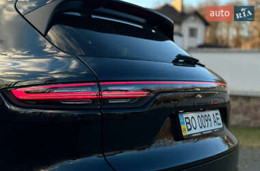 Внедорожник / Кроссовер Porsche Cayenne 2020 в 