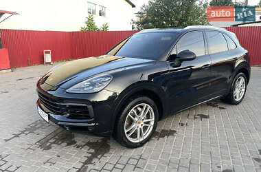 Позашляховик / Кросовер Porsche Cayenne 2019 в Львові