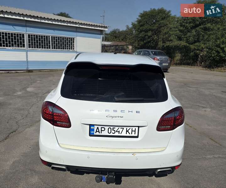 Внедорожник / Кроссовер Porsche Cayenne 2012 в Запорожье