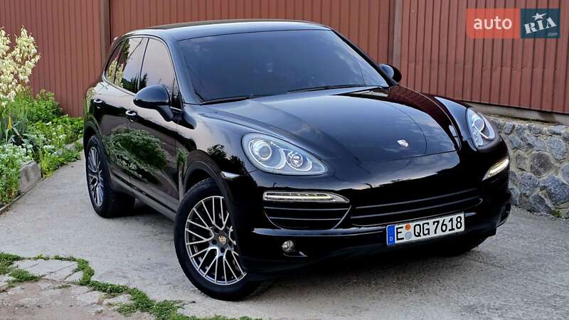Внедорожник / Кроссовер Porsche Cayenne 2011 в Полтаве