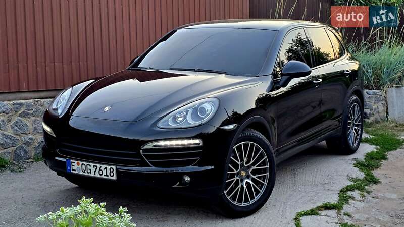 Внедорожник / Кроссовер Porsche Cayenne 2011 в Полтаве