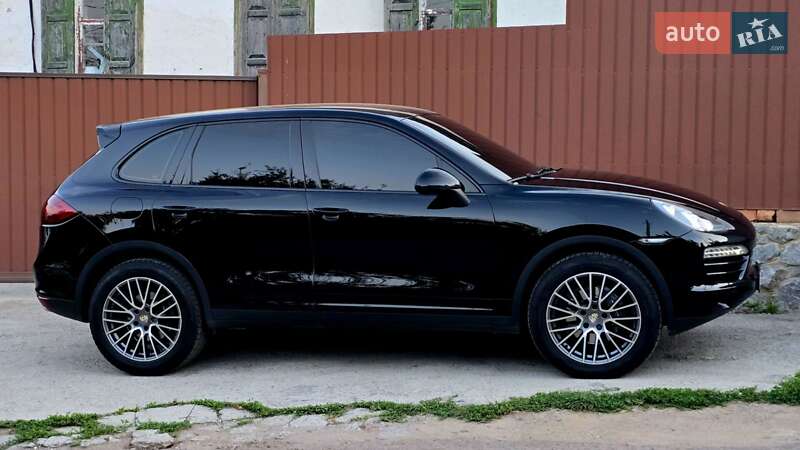 Внедорожник / Кроссовер Porsche Cayenne 2011 в Полтаве