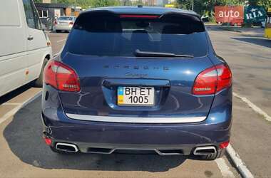 Позашляховик / Кросовер Porsche Cayenne 2011 в 