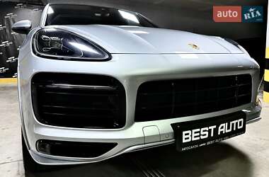 Внедорожник / Кроссовер Porsche Cayenne 2021 в 