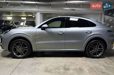 Внедорожник / Кроссовер Porsche Cayenne 2021 в 