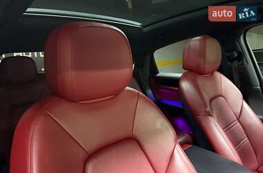 Внедорожник / Кроссовер Porsche Cayenne 2021 в 