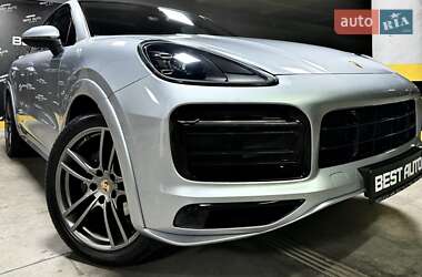 Внедорожник / Кроссовер Porsche Cayenne 2021 в Киеве