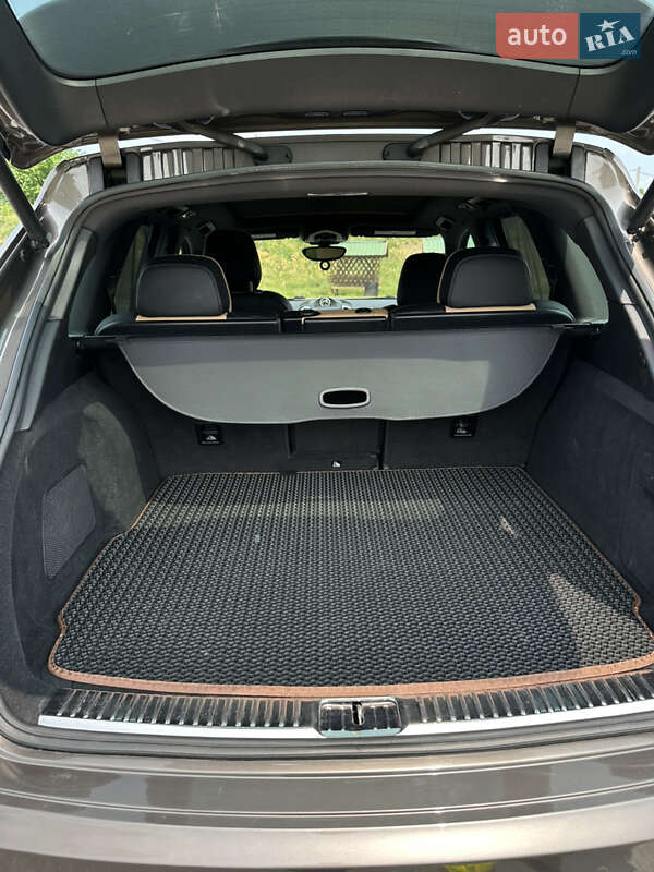 Внедорожник / Кроссовер Porsche Cayenne 2015 в Полтаве