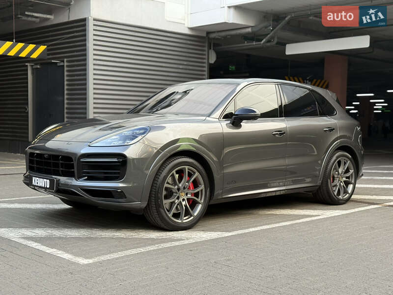 Позашляховик / Кросовер Porsche Cayenne 2022 в 