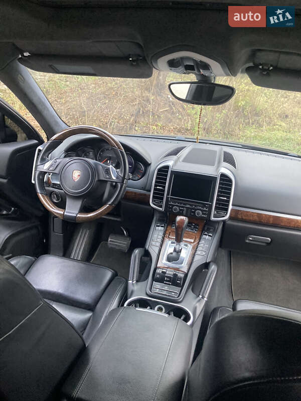 Внедорожник / Кроссовер Porsche Cayenne 2010 в Львове