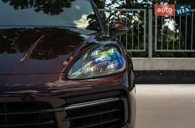 Внедорожник / Кроссовер Porsche Cayenne 2019 в 