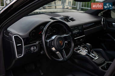Внедорожник / Кроссовер Porsche Cayenne 2019 в 