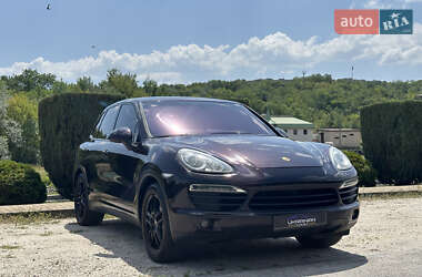 Внедорожник / Кроссовер Porsche Cayenne 2011 в 