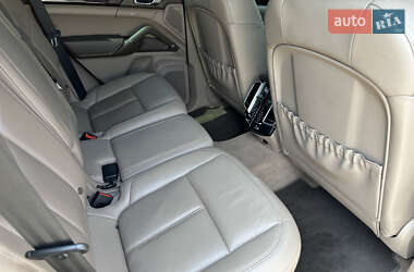 Внедорожник / Кроссовер Porsche Cayenne 2011 в 